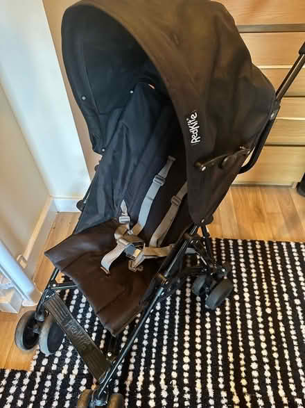 Photo of free Stroller/buggy (Oakwood LS8) #2