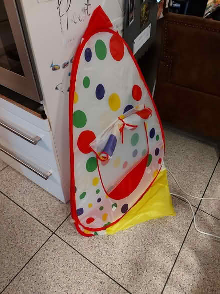 Photo of free Kids play tent (Radcliffe M26) #2