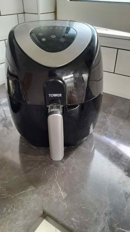 Photo of free Air fryer - needs repair (Bare LA4) #1