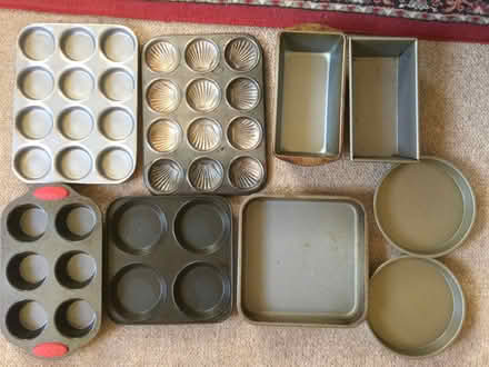 Photo of free Selection of baking tins (CB6) #1