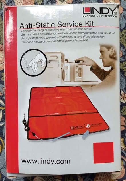 Photo of free Anti-static mat (Chapel End E17) #1