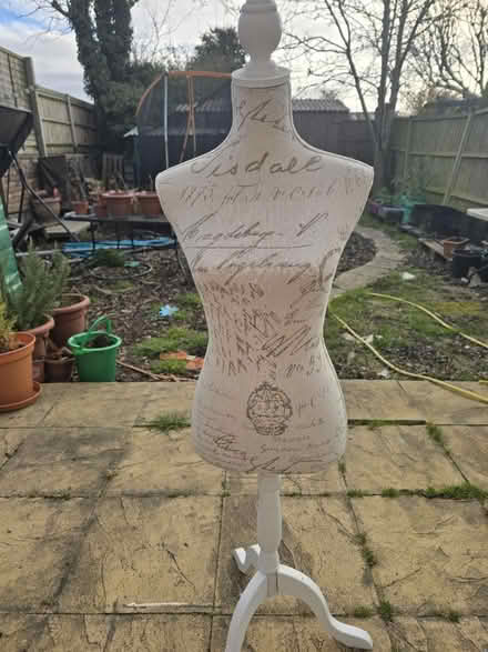 Photo of free Mannequin (Cheshunt en8) #1