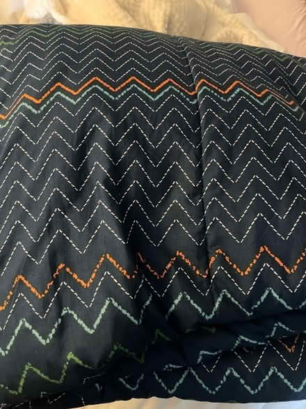 Photo of free Comforter/duvet thing (Barnard's Green WR14) #1