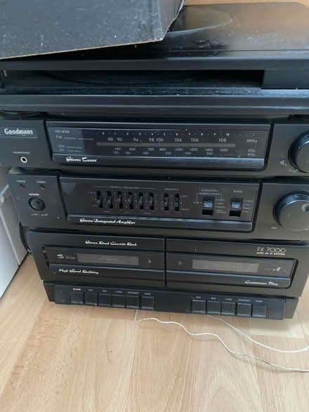 Photo of free Vintage stereo (B29) #2