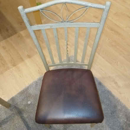 Photo of free Glass table & 4 chairs (Common Edge FY4) #3