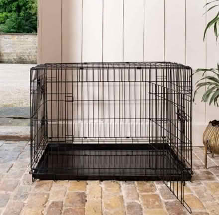 Photo of Large dog crate (Beckenham BR3) #1