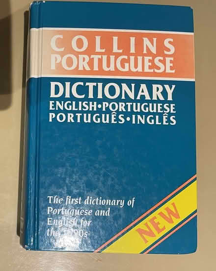 Photo of free Portuguese Dictionary (GU14) #1