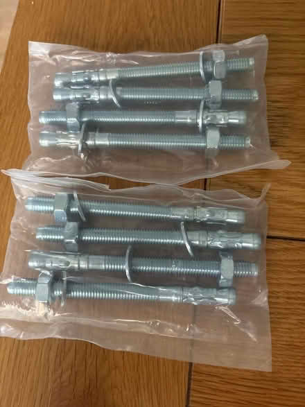 Photo of free M10 x100 mm expanding bolts (Worcester WR5) #1