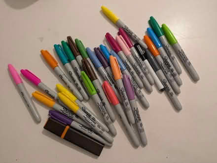 Photo of free Sharpie set (Hanwell) #1
