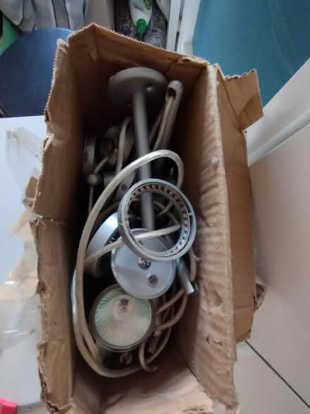 Photo of free Spot lighting system (WD6) #1