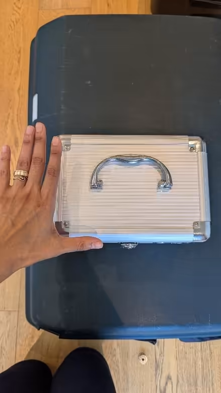 Photo of free Metal vanity case (Finsbury Park N7) #3
