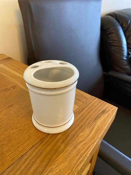 Photo of free Toothbrush holder (HA2) #2