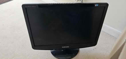 Photo of free Samsung Monitor 2007 (Hampton) #1