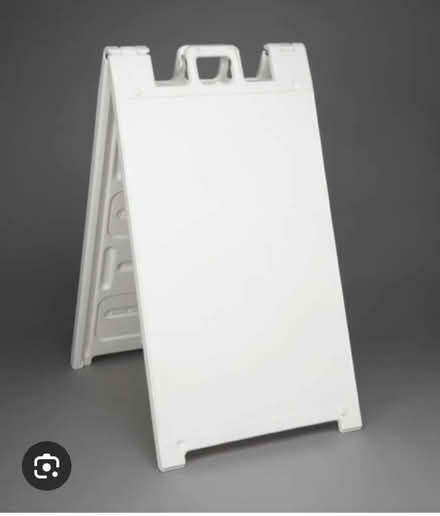 Photo of sandwich board sign (Arlington) #1