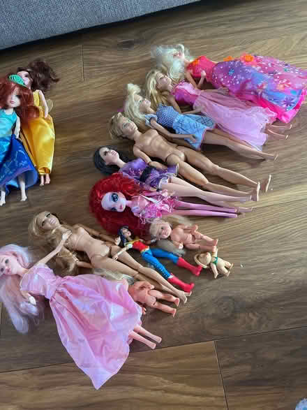 Photo of free Various dolls (Kempston) #2