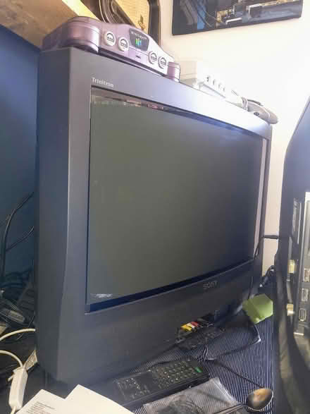 Photo of free Sony Trinitron 32" CRT (Pencoed CF35) #1