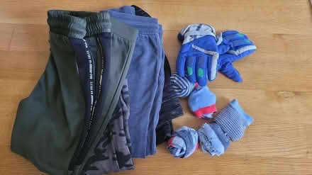 Photo of free Kids joggers bundle 7-8years (SM5) #1