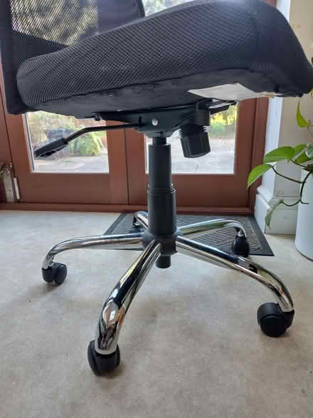 Photo of free Office/Desk Chair (Ipswich IP4) #4