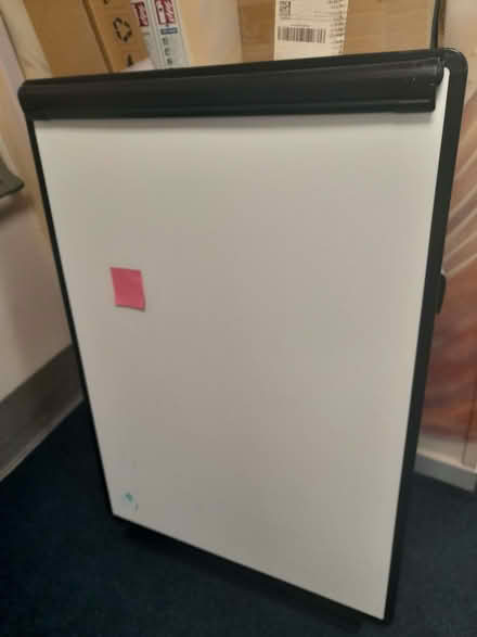 Photo of free flipchart stand (Leeds LS9) #1