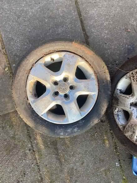 Photo of free Car wheels (BT10) #2