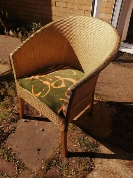 Photo of free Lloyd Loom style Mid century chair for upcycling (Hollesley IP12) #1