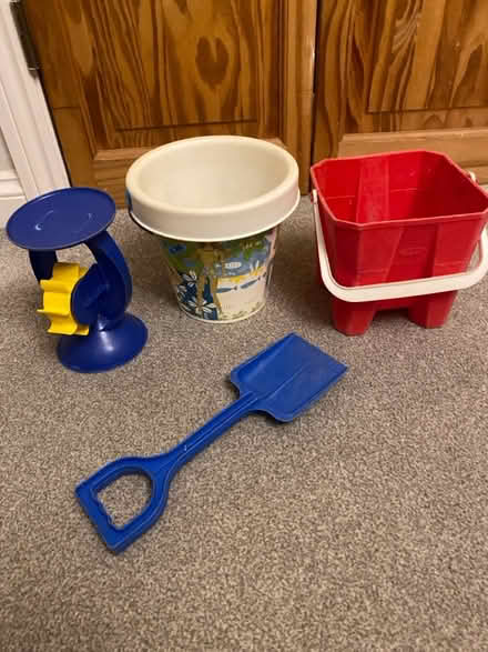 Photo of free Various buckets and spade (Bristol BS15) #1