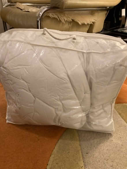 Photo of free Single duvet (Gillingham nr hospital) #1