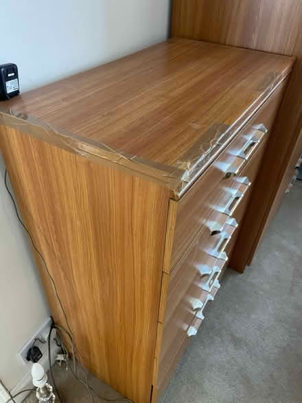 Photo of free 5 chest drawers (Ha2 8rd) #2