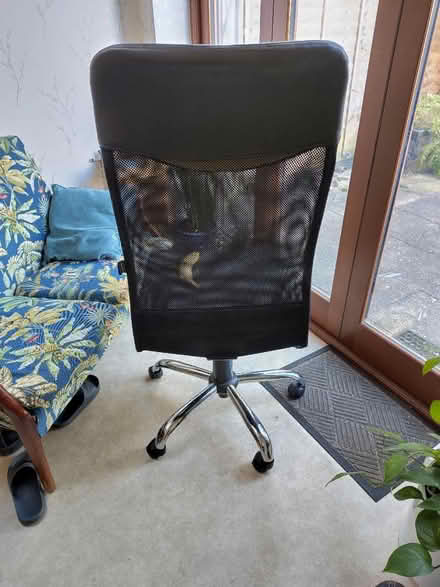 Photo of free Office/Desk Chair (Ipswich IP4) #3