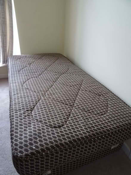 Photo of free Single Bed, Single duvet and single duvet cover (Hertford SG13) #1