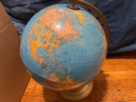 Photo of free Globe (Somerville, winter hill) #1