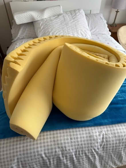 Photo of free King/double foam mattress topper (GL1) #1