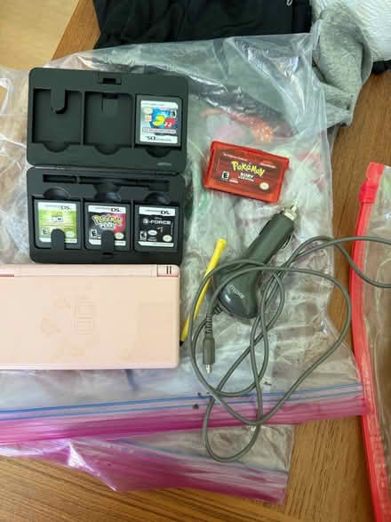 Photo of free Nintendo DS lite (95070) #1