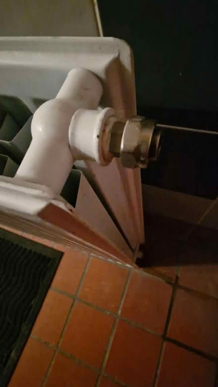 Photo of free Small radiator (Hutchesontown Court G5) #3