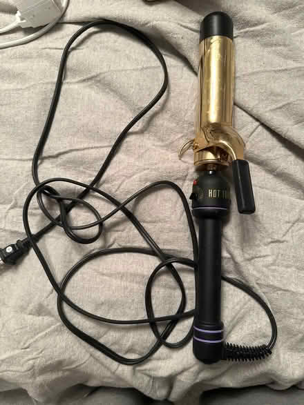Photo of free Curling iron (Agincourt) #1