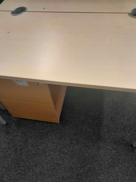 Photo of free large office desks (Leeds LS9) #2