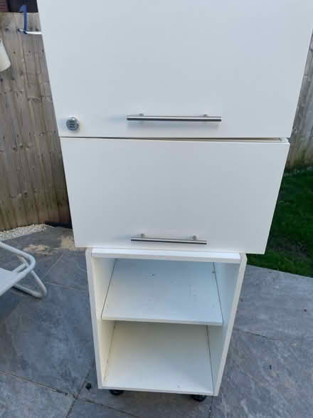 Photo of free Kitchen units (Appleton WA4) #2