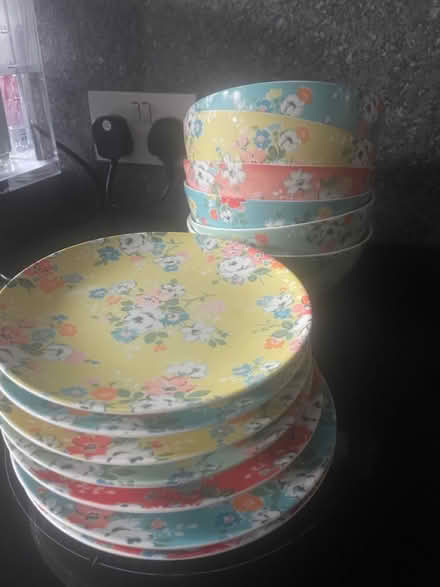 Photo of free Cath Kidson bowls & side plates (CT6) #1