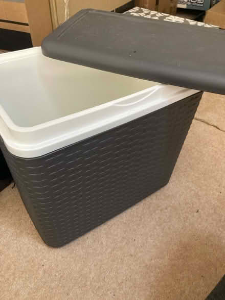 Photo of free Cool box (Purley) #2