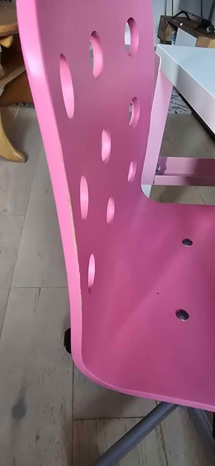 Photo of free Pink Ikea kids desk (Hook, RG27) #4