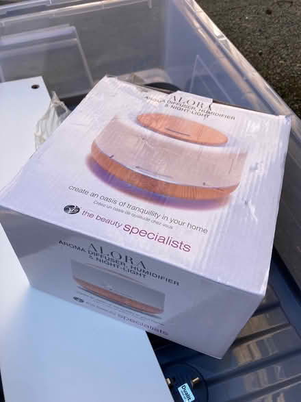 Photo of free Air humidifier / diffuser (Marchmont EH9) #1
