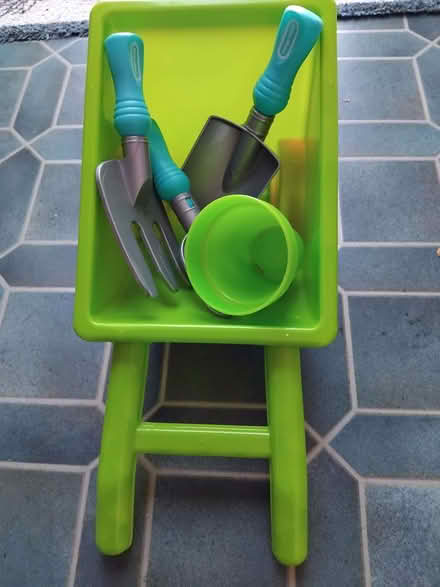 Photo of free Child's gardening set (Starbeck HG1) #1