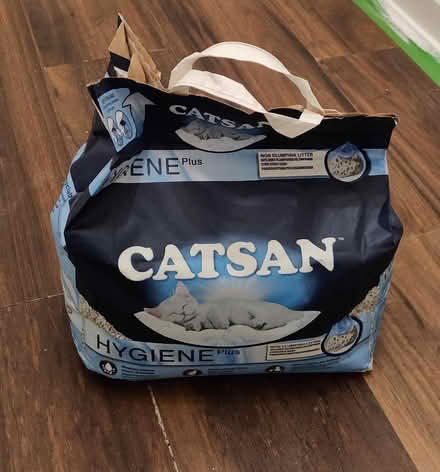 Photo of free Catsan cat litter (Splott, CF24) #1
