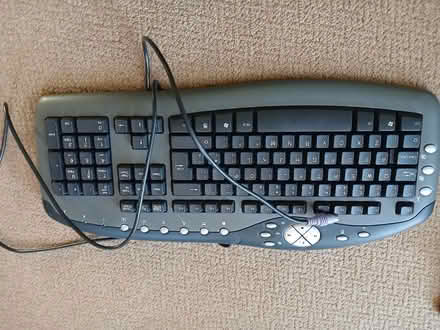 Photo of free Keyboard (Parkwood Rainham ME8) #1