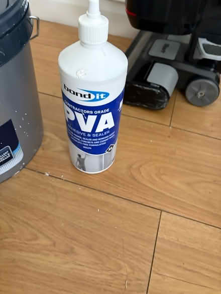 Photo of free Left over paint & decorating stuff (N17 - Bruce Grove) #2