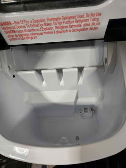 Photo of free Frigidaire counter top ice maker (Hill east) #3