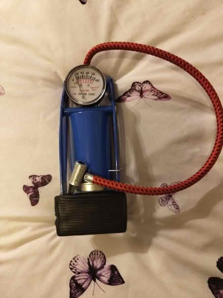 Photo of free Brand new unused foot pump (Oaks Cross SG2) #1