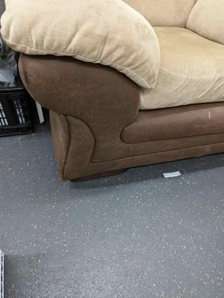 Photo of free Fabric and leather armchair (ME145EL) #4