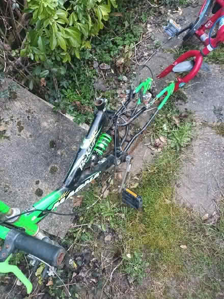 Photo of free 2 x bike frames and parts (Bedmond WD5) #1