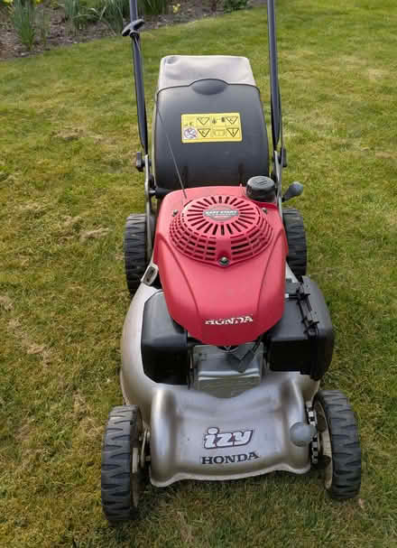 Photo of free Honda Izzy petrol lawnmower (Worthen SY5) #2
